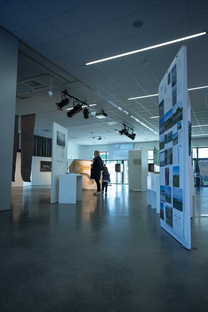 Vue de l'exposition Escale #4 — Océanopolis, 2023, Océanopolis, Brest. © Photo : Marie-Claire Raoul