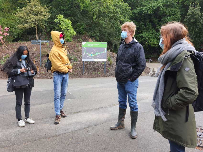 [Résidence de la nature]. Promenade au jardin du Conservatoire national botanique de Brest avec Loïc Delassus, phytosociologue au CNB. 15 mai 2021