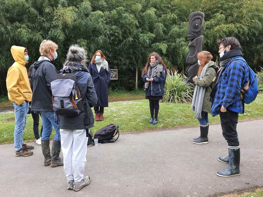 [Résidence de la nature]. Promenade au jardin du Conservatoire national botanique de Brest avec Loïc Delassus, phytosociologue au CNB. 15 mai 2021