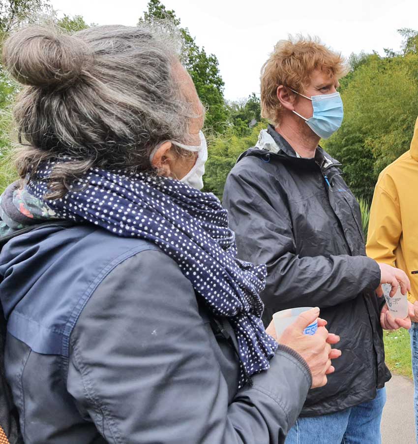 [Résidence de la nature]. Promenade au jardin du Conservatoire national botanique de Brest avec Loïc Delassus, phytosociologue au CNB. 15 mai 2021