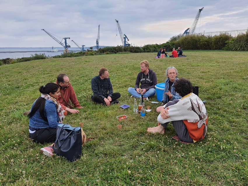 Rencontre au local de la Pointe à Brest le 1er juillet 2021 dans le cadre du projet artistique [De la nature]