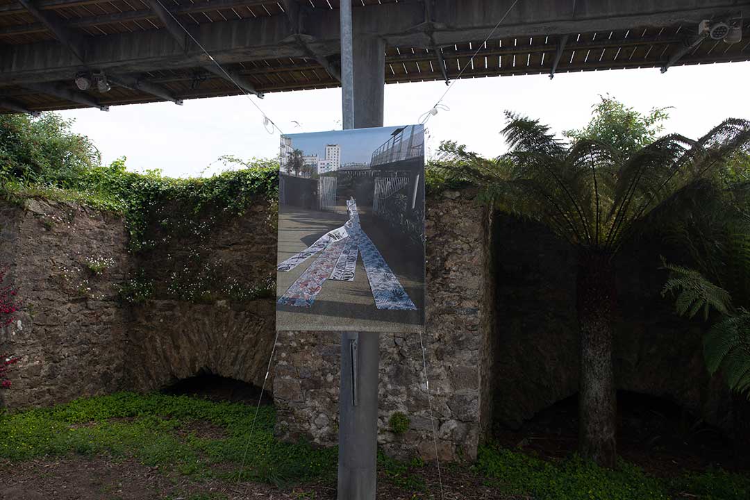 Marie-Michèle Lucas, Rendez-vous rade 2. Jardin des Explorateurs, 21 janvier 22, tapisserie réalisée par Marie-Michèle Lucas, modèle : D.Muguet. Photo : © MM. Lucas